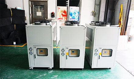 注塑行業(yè)冷水機(jī)組如何選型？